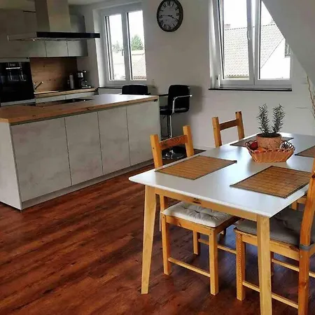 Schoene Grosszuegig 96Qm Wohnung Mit Toller Aussicht *