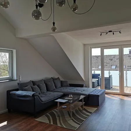 Schoene Grosszuegig 96Qm Wohnung Mit Toller Aussicht *